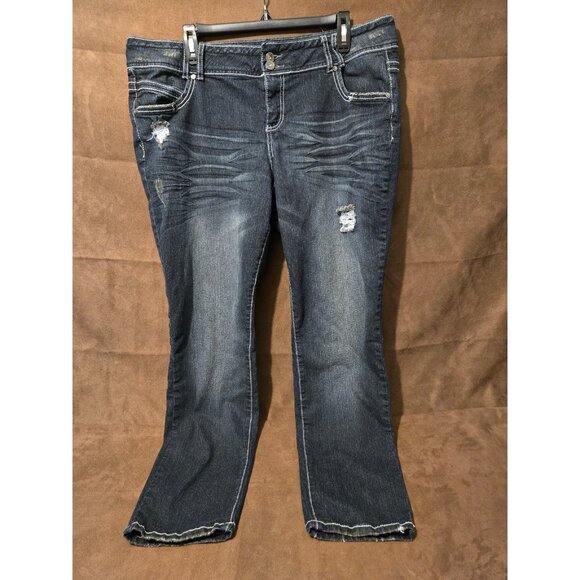 Almost Famous Jeans 18 - Picture 1 of 6